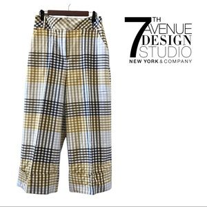 7th Avenue New York and Company Gingham Wide led Crop Pants size 8